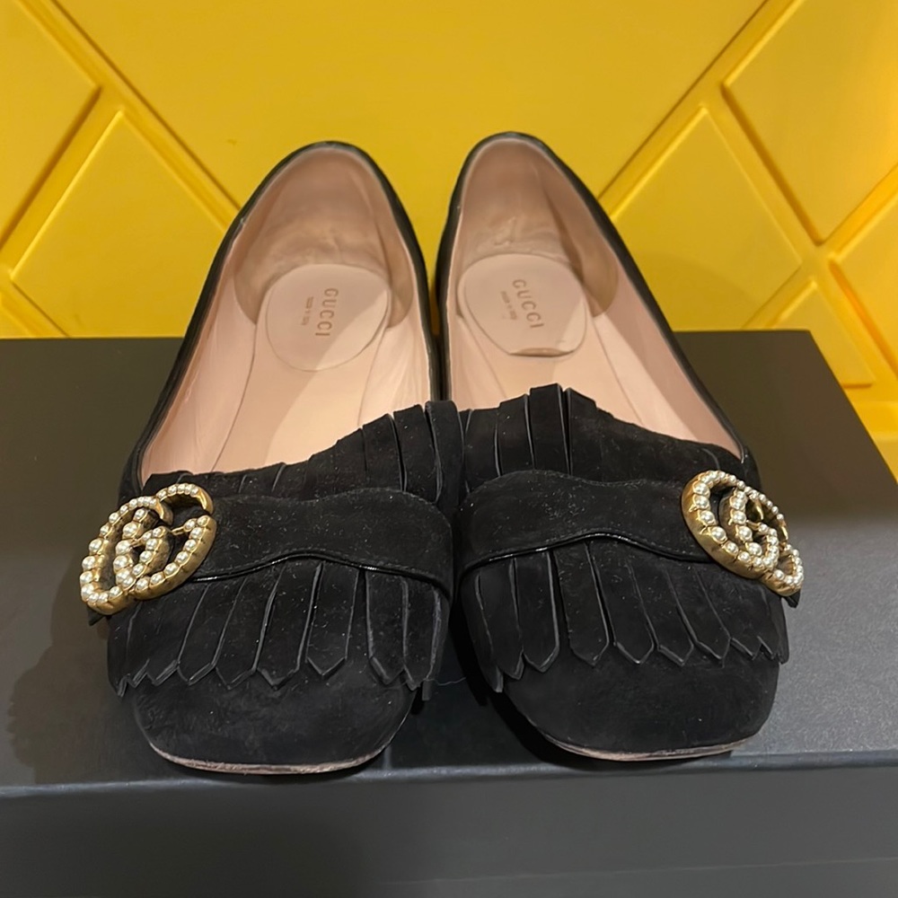 RARE Gucci Marmont Black Suede Flats w/ Pearl GG logo